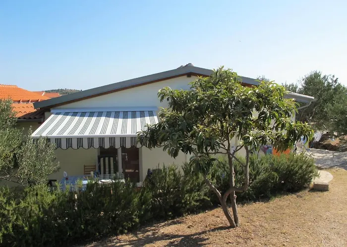 Tatil Evi Camp Marko-2 By Interhome Zečevo